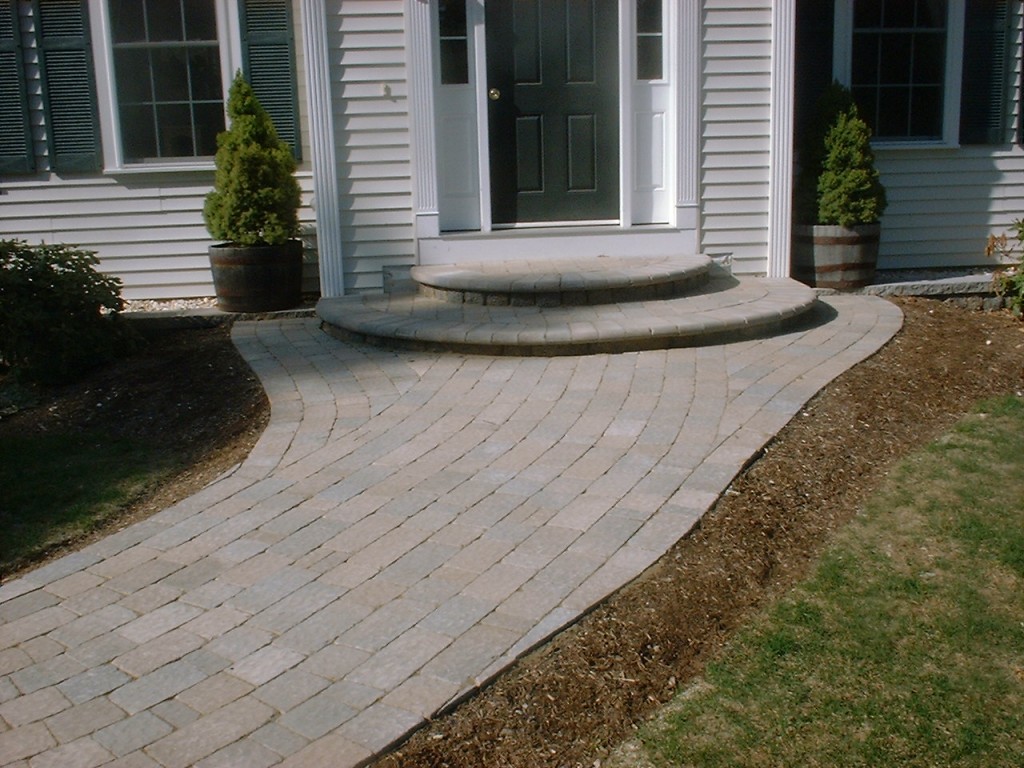 Walkway Retaining Walls And Front Steps Newmarket Nh Labrie Property Maintenance And 1651